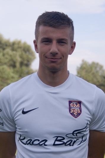 muži A 8
