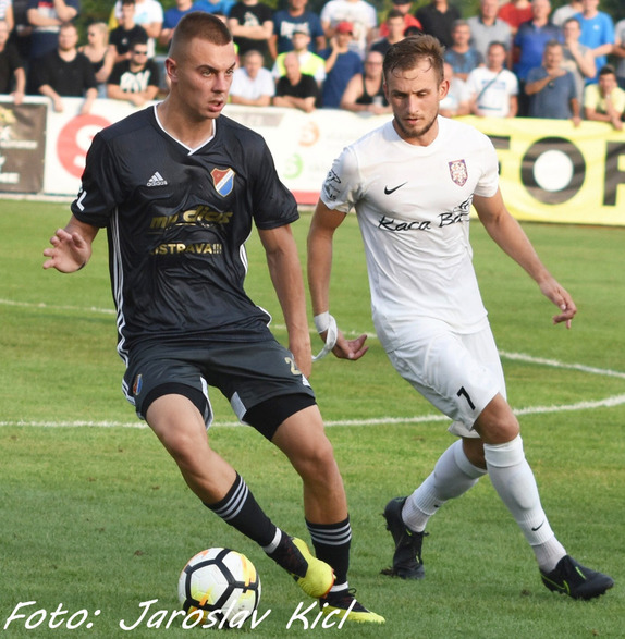 (190828) Lan_Banik 1:3 72